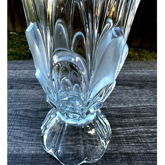 Toscana Bohemia Heavy Czech 10" Crystal Vase Layered Petal Frosted Accent Design - Picture 2 of 8